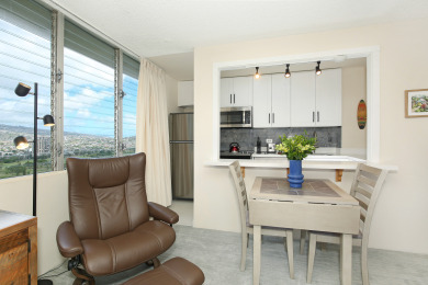 Lake House HIGH Floor wCanal, Mtn and Partial Ocean Views! AC, WD, WiFi, Pool,Parking!, , on Oahu - Honolulu in Hawaii - Lakehouse Vacation Rental - Lake Home for rent on LakeHouseVacations.com