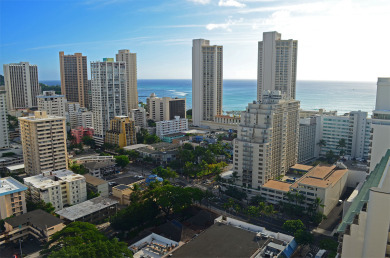 Lake House HIGH Floor wCanal, Mtn and Partial Ocean Views! AC, WD, WiFi, Pool,Parking!, , on Oahu - Honolulu in Hawaii - Lakehouse Vacation Rental - Lake Home for rent on LakeHouseVacations.com