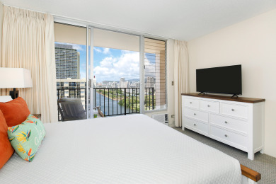 Lake House HIGH Floor wCanal, Mtn and Partial Ocean Views! AC, WD, WiFi, Pool,Parking!, , on Oahu - Honolulu in Hawaii - Lakehouse Vacation Rental - Lake Home for rent on LakeHouseVacations.com