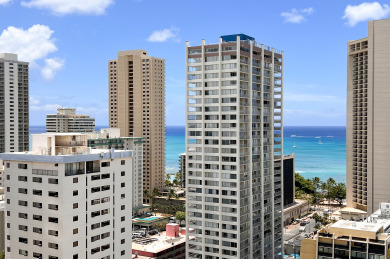 Lake House Waikiki Ocean View with AC, Full Kitchen, WasherDryer, FREE Parking & Wi-Fi!, , on Oahu - Honolulu in Hawaii - Lakehouse Vacation Rental - Lake Home for rent on LakeHouseVacations.com