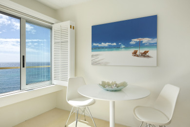 Lake House 20th Floor, Quiet End of Waikiki, Beachfront with Diamond Head View!, , on Oahu - Honolulu in Hawaii - Lakehouse Vacation Rental - Lake Home for rent on LakeHouseVacations.com