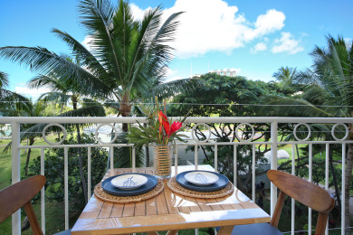 Lake House Just steps to beach! Gorgeous renovated park view condo at Waikiki Shore!, , on Oahu - Honolulu in Hawaii - Lakehouse Vacation Rental - Lake Home for rent on LakeHouseVacations.com