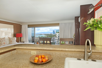 Lake House Beautiful Waikiki OceanSunset View! Pool, Kitchen, , on Oahu - Honolulu in Hawaii - Lakehouse Vacation Rental - Lake Home for rent on LakeHouseVacations.com