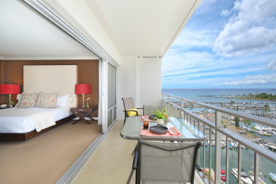 Lake House Beautiful Waikiki OceanSunset View! Pool, Kitchen, , on Oahu - Honolulu in Hawaii - Lakehouse Vacation Rental - Lake Home for rent on LakeHouseVacations.com