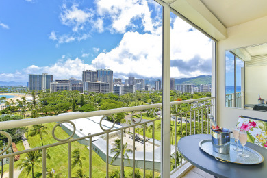 Lake House Ocean & Sunset Views, FREE Parking & Washlet!, , on Oahu - Honolulu in Hawaii - Lakehouse Vacation Rental - Lake Home for rent on LakeHouseVacations.com