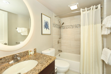 Lake House Amazing OCEAN VIEWS, Full Kitchen, WasherDryer, Pool, Newly Renovated 2018, , on Oahu - Honolulu in Hawaii - Lakehouse Vacation Rental - Lake Home for rent on LakeHouseVacations.com