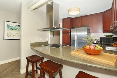 Lake House Amazing OCEAN VIEWS, Full Kitchen, WasherDryer, Pool, Newly Renovated 2018, , on Oahu - Honolulu in Hawaii - Lakehouse Vacation Rental - Lake Home for rent on LakeHouseVacations.com