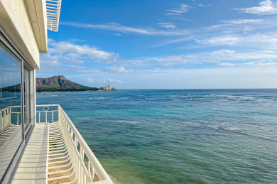 Lake House LUXURY DIRECT OCEANFRONT! Fully Renovated! Free Parking! Sleeps 6, , on Oahu - Honolulu in Hawaii - Lakehouse Vacation Rental - Lake Home for rent on LakeHouseVacations.com