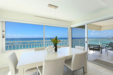 Lake House LUXURY DIRECT OCEANFRONT! Fully Renovated! Free Parking! Sleeps 6, , on Oahu - Honolulu in Hawaii - Lakehouse Vacation Rental - Lake Home for rent on LakeHouseVacations.com