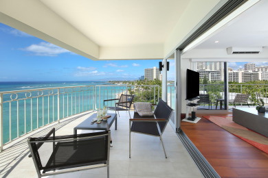 Lake House LUXURY DIRECT OCEANFRONT! Fully Renovated! Free Parking! Sleeps 6, , on Oahu - Honolulu in Hawaii - Lakehouse Vacation Rental - Lake Home for rent on LakeHouseVacations.com