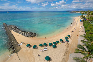 Lake House LUXURY DIRECT OCEANFRONT! Fully Renovated! Free Parking! Sleeps 6, , on Oahu - Honolulu in Hawaii - Lakehouse Vacation Rental - Lake Home for rent on LakeHouseVacations.com