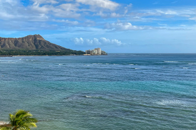Lake House LUXURY DIRECT OCEANFRONT! Fully Renovated! Free Parking! Sleeps 6, , on Oahu - Honolulu in Hawaii - Lakehouse Vacation Rental - Lake Home for rent on LakeHouseVacations.com