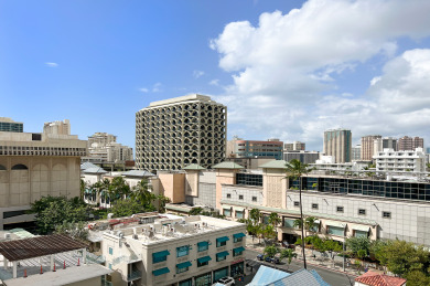 Lake House Fully renovated studio in heart of Waikiki! Kitchen, parking, pool, and more!, , on Oahu - Honolulu in Hawaii - Lakehouse Vacation Rental - Lake Home for rent on LakeHouseVacations.com