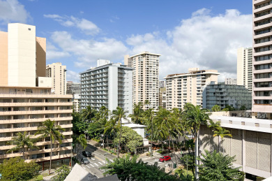 Lake House Fully renovated studio in heart of Waikiki! Kitchen, parking, pool, and more!, , on Oahu - Honolulu in Hawaii - Lakehouse Vacation Rental - Lake Home for rent on LakeHouseVacations.com