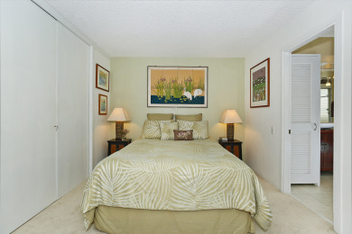 Lake House Beachfront Building at the Quiet End of Waikiki with SwimmingSurfing!, , on Oahu - Honolulu in Hawaii - Lakehouse Vacation Rental - Lake Home for rent on LakeHouseVacations.com