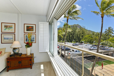 Lake House Beachfront Building at the Quiet End of Waikiki with SwimmingSurfing!, , on Oahu - Honolulu in Hawaii - Lakehouse Vacation Rental - Lake Home for rent on LakeHouseVacations.com