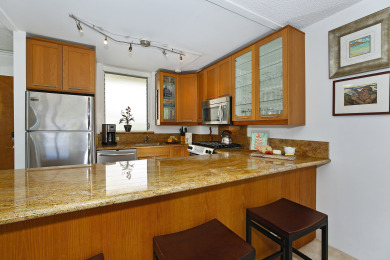 Lake House Beachfront Building at the Quiet End of Waikiki with SwimmingSurfing!, , on Oahu - Honolulu in Hawaii - Lakehouse Vacation Rental - Lake Home for rent on LakeHouseVacations.com