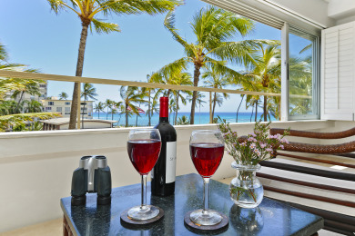 Lake House Beachfront Building at the Quiet End of Waikiki with SwimmingSurfing!, , on Oahu - Honolulu in Hawaii - Lakehouse Vacation Rental - Lake Home for rent on LakeHouseVacations.com