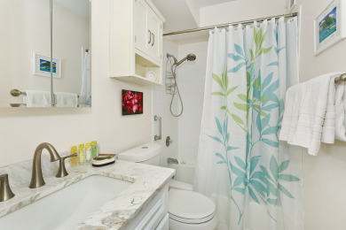Lake House Great for Families! Partial OceanCanalDiamond Head Views! PoolWiFiParking, , on Oahu - Honolulu in Hawaii - Lakehouse Vacation Rental - Lake Home for rent on LakeHouseVacations.com