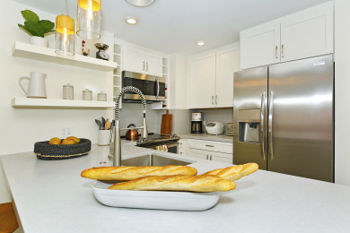 Lake House Fully Renovated Corner Unit a Block to Waikiki Beach!, , on Oahu - Honolulu in Hawaii - Lakehouse Vacation Rental - Lake Home for rent on LakeHouseVacations.com