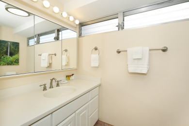 Lake House Beachfront Location with GREAT View! WasherDryer, Washlet, AC, Wi-Fi!, , on Oahu - Honolulu in Hawaii - Lakehouse Vacation Rental - Lake Home for rent on LakeHouseVacations.com
