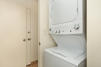 Lake House Beachfront Location with GREAT View! WasherDryer, Washlet, AC, Wi-Fi!, , on Oahu - Honolulu in Hawaii - Lakehouse Vacation Rental - Lake Home for rent on LakeHouseVacations.com