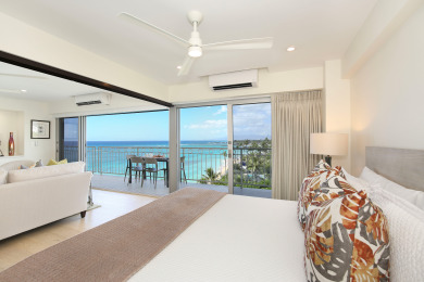 Lake House NEW Gorgeous BEACHFRONT Condo with Fabulous Ocean Views! Fully Renovated!, , on Oahu - Honolulu in Hawaii - Lakehouse Vacation Rental - Lake Home for rent on LakeHouseVacations.com