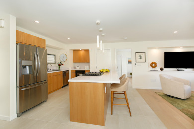 Lake House NEW Gorgeous BEACHFRONT Condo with Fabulous Ocean Views! Fully Renovated!, , on Oahu - Honolulu in Hawaii - Lakehouse Vacation Rental - Lake Home for rent on LakeHouseVacations.com
