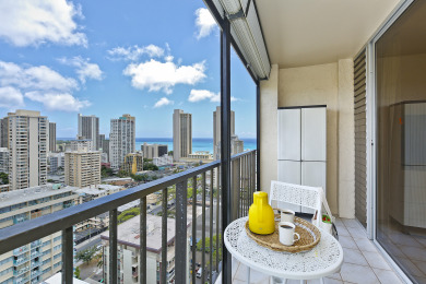 Lake House 25th Floor Ocean Views! AC, WasherDryer, Wi-Fi, Pool, FREE Parking!, , on Oahu - Honolulu in Hawaii - Lakehouse Vacation Rental - Lake Home for rent on LakeHouseVacations.com