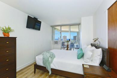 Lake House Incredible Unobstructed Pacific Ocean and Diamond Head Views! FREE Parking, , on Oahu - Honolulu in Hawaii - Lakehouse Vacation Rental - Lake Home for rent on LakeHouseVacations.com