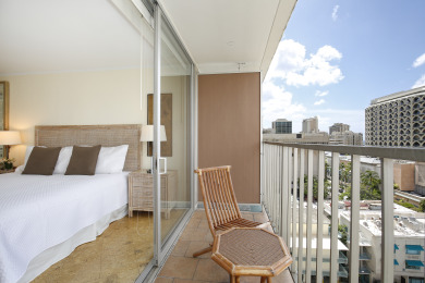 Lake House Lovely Studio in the Heart of Waikiki AC, Wi-Fi, FREE Parking! Sleeps 2, , on Oahu - Honolulu in Hawaii - Lakehouse Vacation Rental - Lake Home for rent on LakeHouseVacations.com