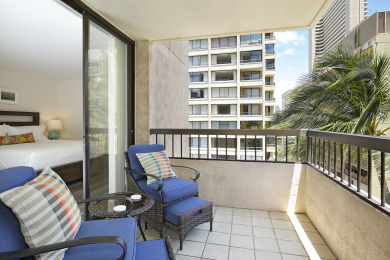 Lake House Spacious Comfort with AC, WasherDryer, Parking, Wi-Fi, and Washlet!, , on Oahu - Honolulu in Hawaii - Lakehouse Vacation Rental - Lake Home for rent on LakeHouseVacations.com