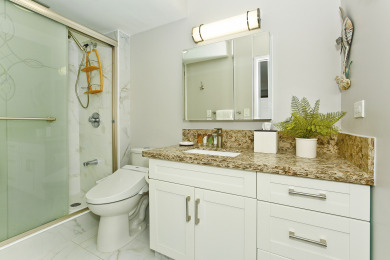 Lake House Bright Corner unit with Stunning Views! AC, WD, Wi-Fi, Washlet, parking!, , on Oahu - Honolulu in Hawaii - Lakehouse Vacation Rental - Lake Home for rent on LakeHouseVacations.com