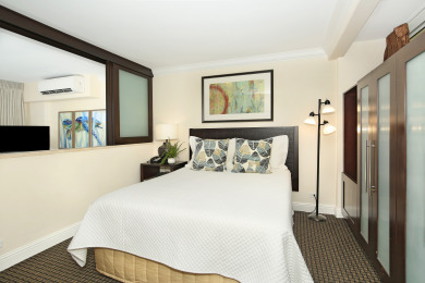 Lake House Heart of Waikiki! Lower Floor! Close to Beach!, , on Oahu - Honolulu in Hawaii - Lakehouse Vacation Rental - Lake Home for rent on LakeHouseVacations.com