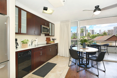 Lake House Heart of Waikiki! Lower Floor! Close to Beach!, , on Oahu - Honolulu in Hawaii - Lakehouse Vacation Rental - Lake Home for rent on LakeHouseVacations.com