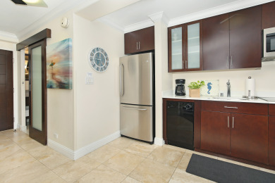Lake House Heart of Waikiki! Lower Floor! Close to Beach!, , on Oahu - Honolulu in Hawaii - Lakehouse Vacation Rental - Lake Home for rent on LakeHouseVacations.com