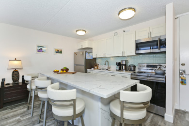 Lake House Awesome Ocean View Condo w FREE Wi-Fi and Parking!, , on Oahu - Honolulu in Hawaii - Lakehouse Vacation Rental - Lake Home for rent on LakeHouseVacations.com