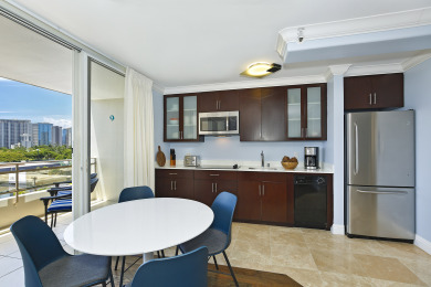 Lake House Heart of Waikiki With Partial Ocean View! Washlet! AC!, , on Oahu - Honolulu in Hawaii - Lakehouse Vacation Rental - Lake Home for rent on LakeHouseVacations.com