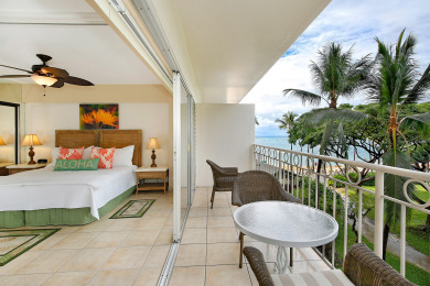 Lake House Beachfront, Peek-a-Boo Ocean Views, WasherDryer, AC, Wi-Fi!, , on Oahu - Honolulu in Hawaii - Lakehouse Vacation Rental - Lake Home for rent on LakeHouseVacations.com