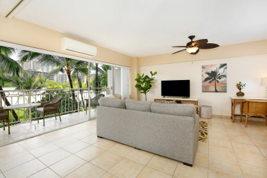 Lake House Beachfront, Peek-a-Boo Ocean Views, WasherDryer, AC, Wi-Fi!, , on Oahu - Honolulu in Hawaii - Lakehouse Vacation Rental - Lake Home for rent on LakeHouseVacations.com