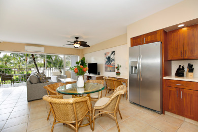 Lake House Beachfront, Peek-a-Boo Ocean Views, WasherDryer, AC, Wi-Fi!, , on Oahu - Honolulu in Hawaii - Lakehouse Vacation Rental - Lake Home for rent on LakeHouseVacations.com