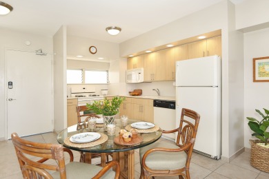 Lake House GORGEOUS OCEAN VIEW and Sunsets! Full Kitchen, WasherDryer, Wi-Fi, Sleeps 4., , on Oahu - Honolulu in Hawaii - Lakehouse Vacation Rental - Lake Home for rent on LakeHouseVacations.com