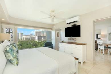 Lake House Breathtaking ocean vistas from Waikiki Shore luxury penthouse suite!, , on Oahu - Honolulu in Hawaii - Lakehouse Vacation Rental - Lake Home for rent on LakeHouseVacations.com