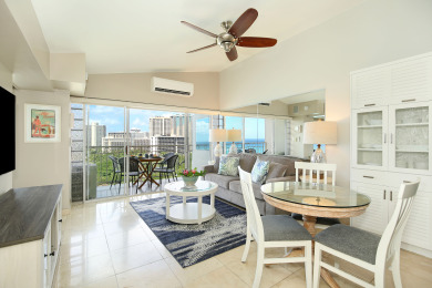 Lake House Breathtaking ocean vistas from Waikiki Shore luxury penthouse suite!, , on Oahu - Honolulu in Hawaii - Lakehouse Vacation Rental - Lake Home for rent on LakeHouseVacations.com