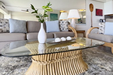 Lake House Beachfront, Sweeping Ocean Views, AC, FREE Parking and Wi-Fi, Washlet!, , on Oahu - Honolulu in Hawaii - Lakehouse Vacation Rental - Lake Home for rent on LakeHouseVacations.com