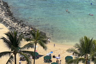 Lake House Beachfront, Sweeping Ocean Views, AC, FREE Parking and Wi-Fi, Washlet!, , on Oahu - Honolulu in Hawaii - Lakehouse Vacation Rental - Lake Home for rent on LakeHouseVacations.com