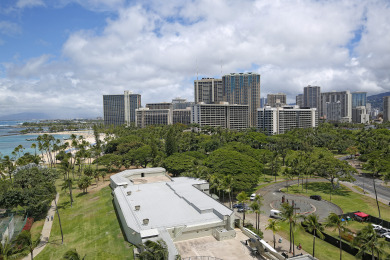 Lake House Beachfront, Sweeping Ocean Views, AC, FREE Parking and Wi-Fi, Washlet!, , on Oahu - Honolulu in Hawaii - Lakehouse Vacation Rental - Lake Home for rent on LakeHouseVacations.com