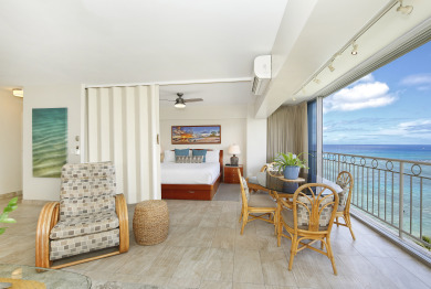 Lake House Beachfront, Sweeping Ocean Views, AC, FREE Parking and Wi-Fi, Washlet!, , on Oahu - Honolulu in Hawaii - Lakehouse Vacation Rental - Lake Home for rent on LakeHouseVacations.com