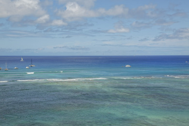 Lake House Beachfront, Sweeping Ocean Views, AC, FREE Parking and Wi-Fi, Washlet!, , on Oahu - Honolulu in Hawaii - Lakehouse Vacation Rental - Lake Home for rent on LakeHouseVacations.com