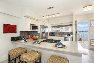 Lake House Beachfront, Sweeping Ocean Views, AC, FREE Parking and Wi-Fi, Washlet!, , on Oahu - Honolulu in Hawaii - Lakehouse Vacation Rental - Lake Home for rent on LakeHouseVacations.com